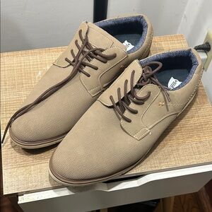 London Underground men’s tan shoes,size 13 ,dress,everyday